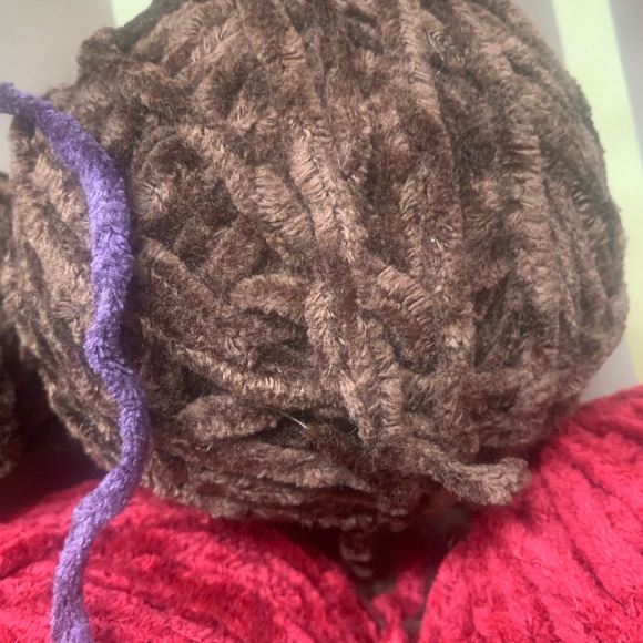 Assorted Chenille Yarn - Picture 6 of 9
